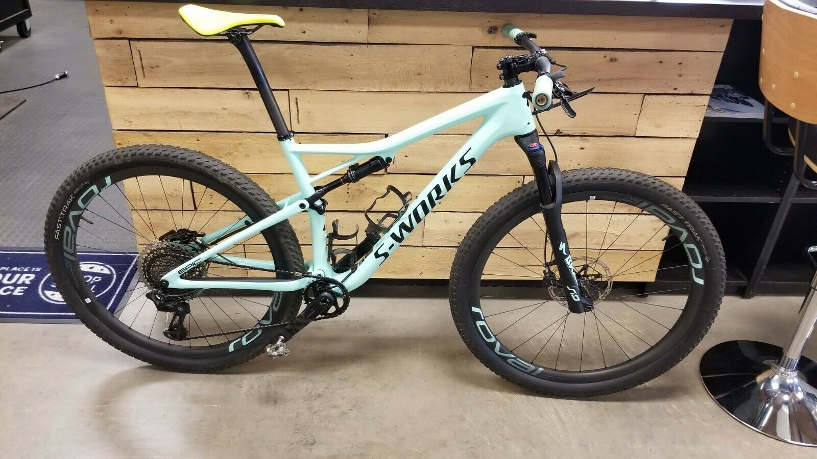 2019 SPECIALIZED S-WORKS EPIC GLOSS MINT/BLACK LARGE NEW | Specialized