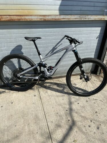 specialized 2020 fuse comp 29 dove grey
