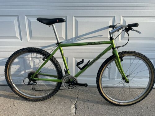 1993 Specialized Stumpjumper Mountain Bike 18 Rigid Green Apple