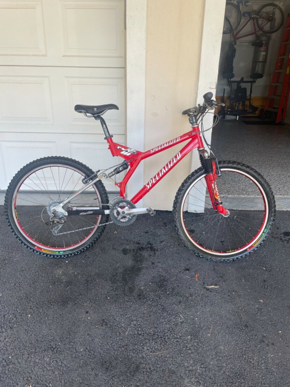 specialized m4 xc mountain bike